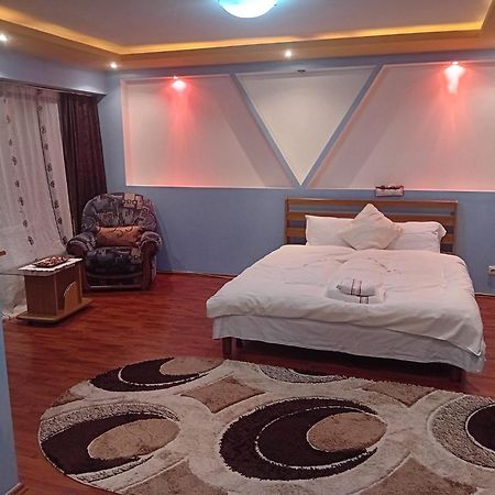 Elixir Studio Bucarest Esterno foto