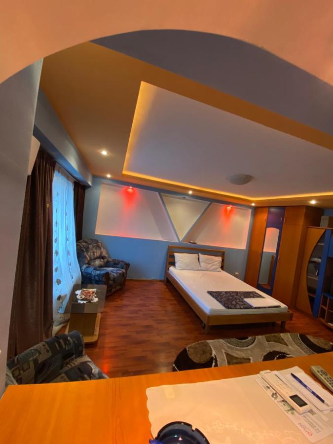 Elixir Studio Bucarest Esterno foto